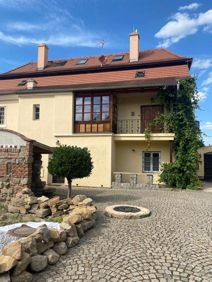 Vila Lucia - Apartman 1 Пилзен Екстериор снимка