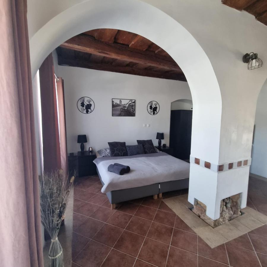 Vila Lucia - Apartman 1 Пилзен Екстериор снимка